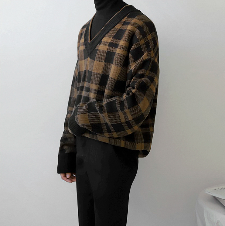 Maxct 1142 Plaid V-Neck Sweater