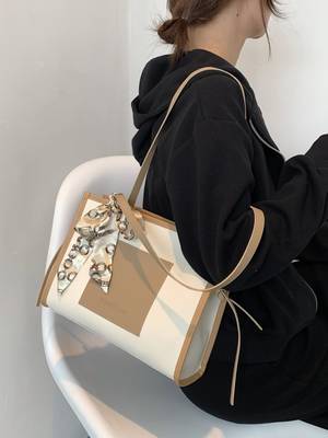 Pom Pom Decor Letter Graphic Shoulder Bag - Women Tote Bags