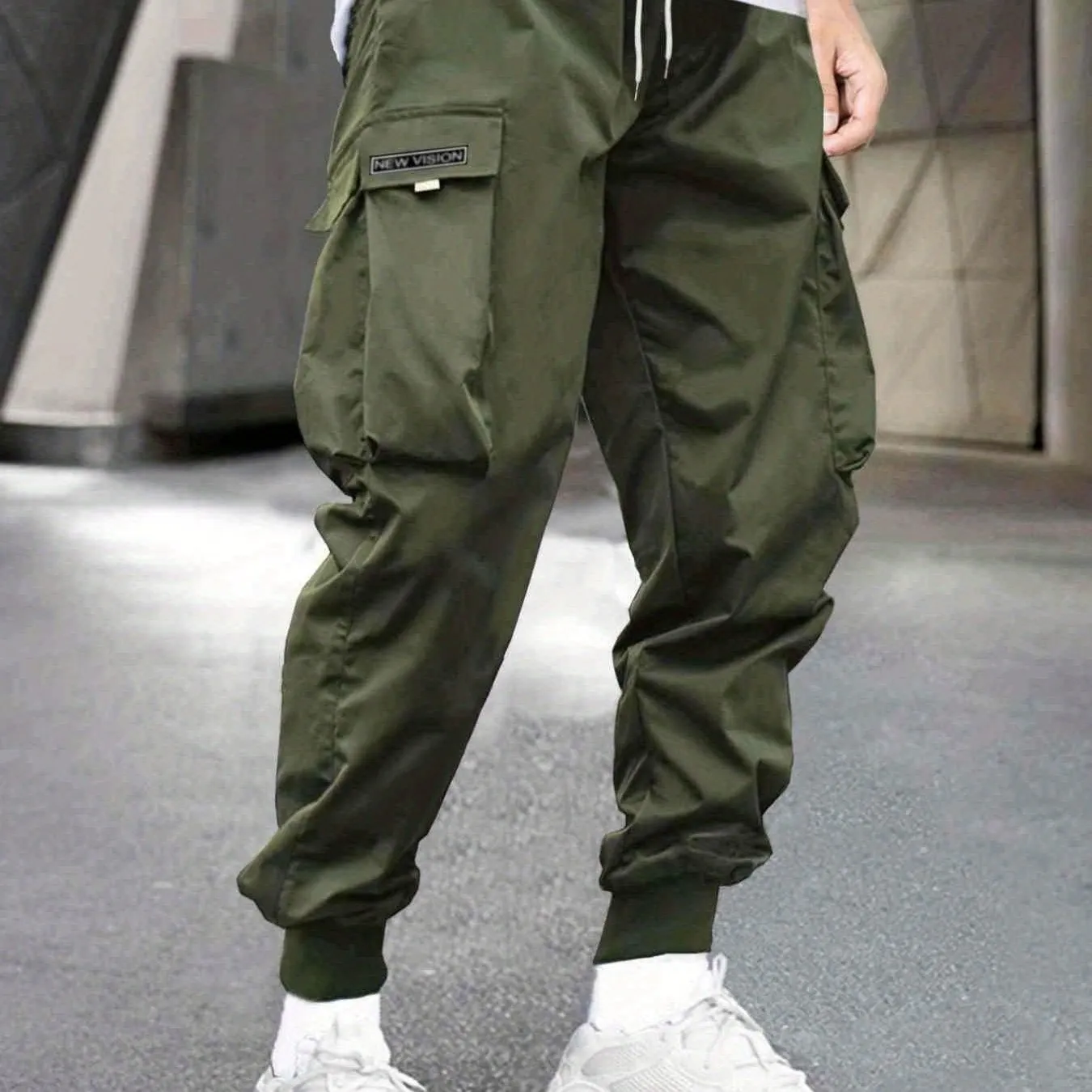 Maxct Men's Stylish Letter Graphic Cargo Pants with Flap Pockets - Drawstring Waist for Comfort