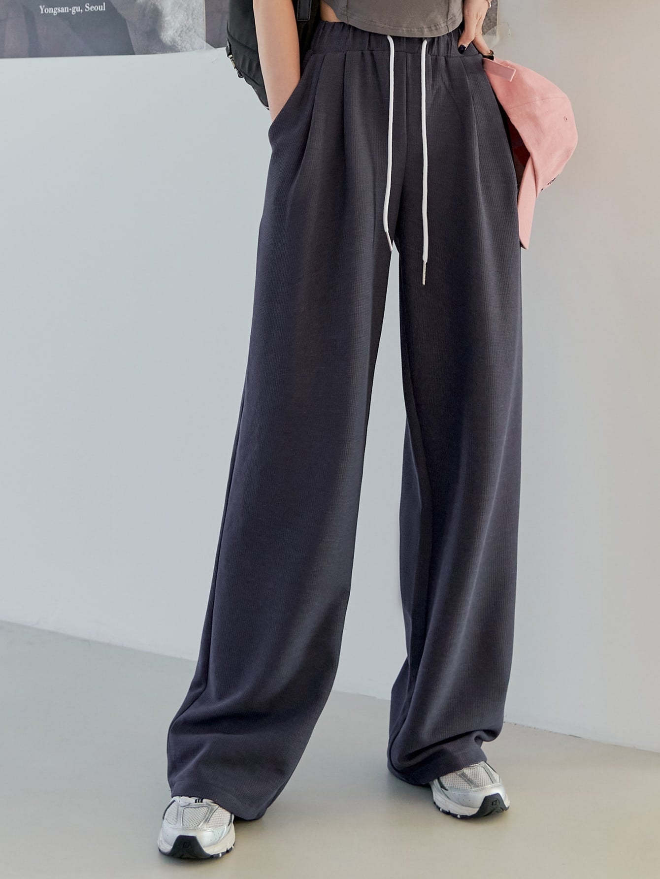Maxct Letter Patch Drawstring Wide Leg Sweatpants