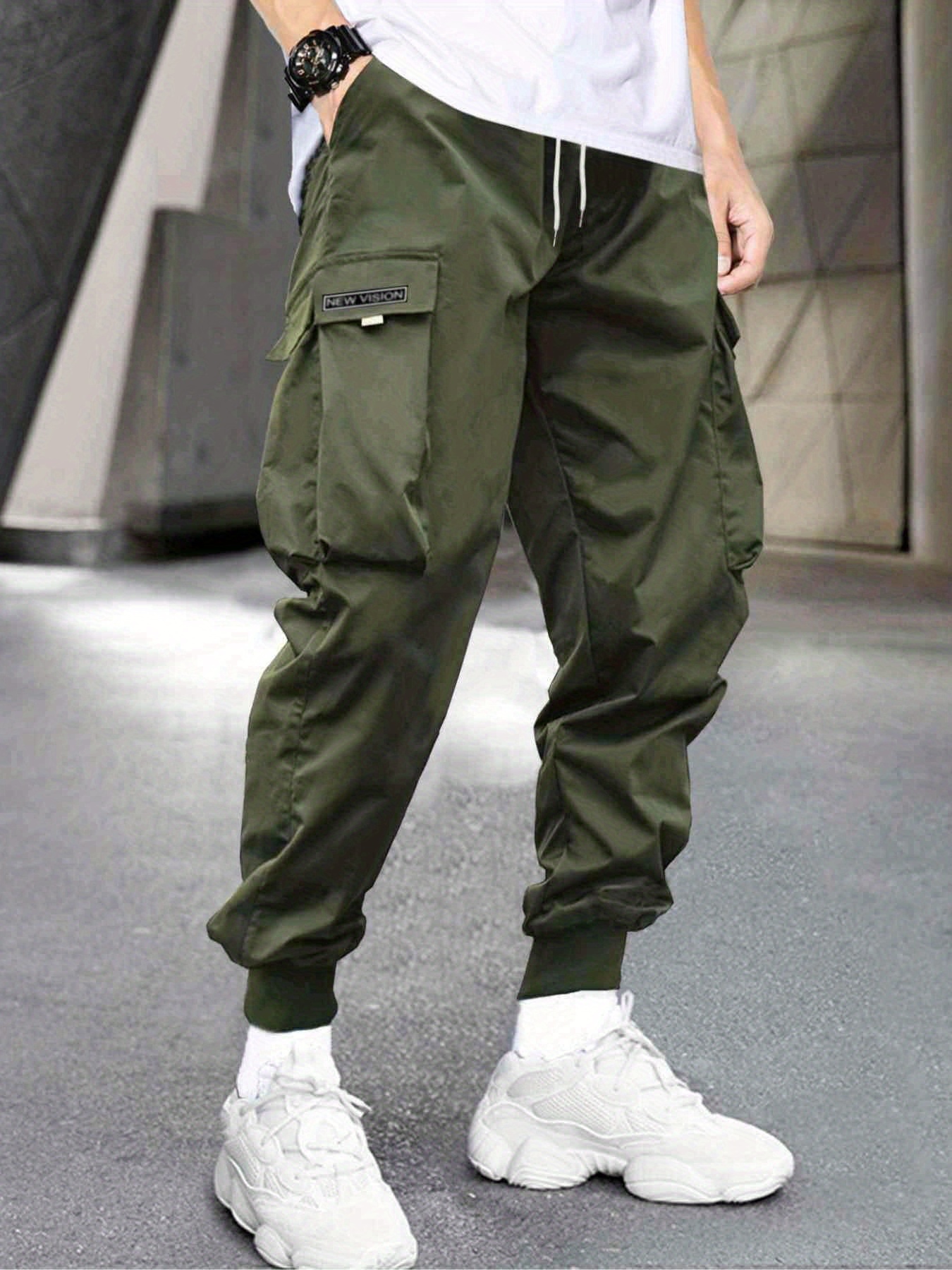 Men's Stylish Letter Graphic Cargo Pants with Flap Pockets - Drawstring Waist for Comfort