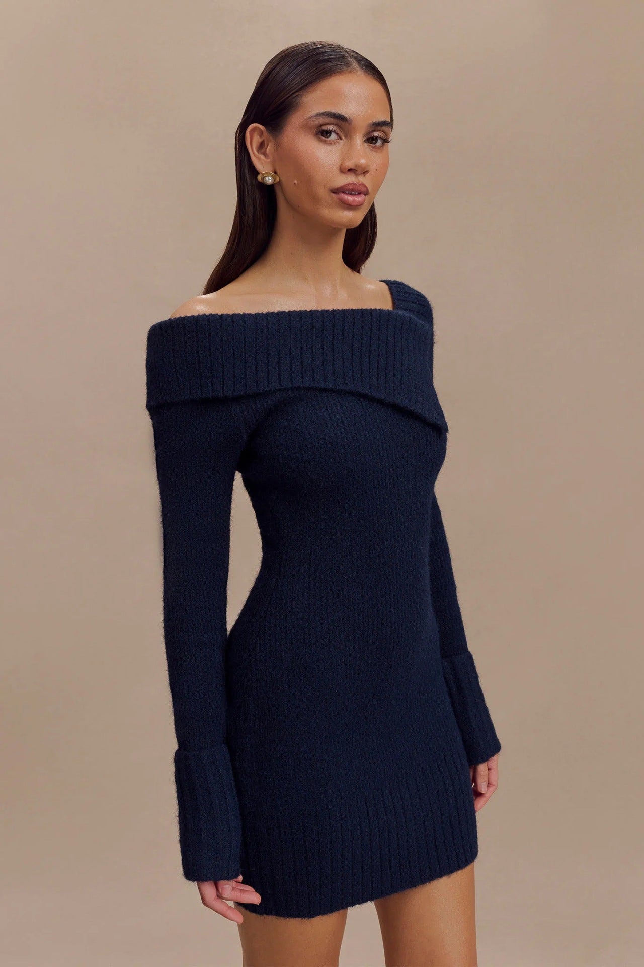 White Collar Long Sleeve Sweater Mini Dress Maxct