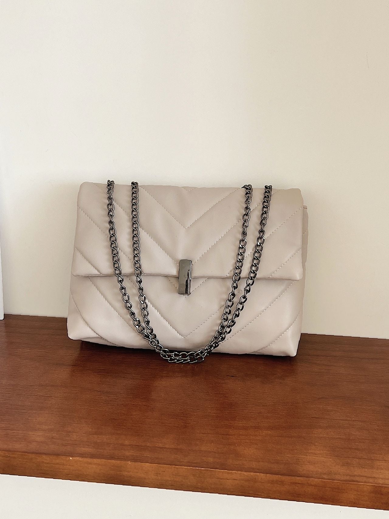 Maxct - Minimalist Chevron Chain Flap Tote Bag - Women Tote Bags