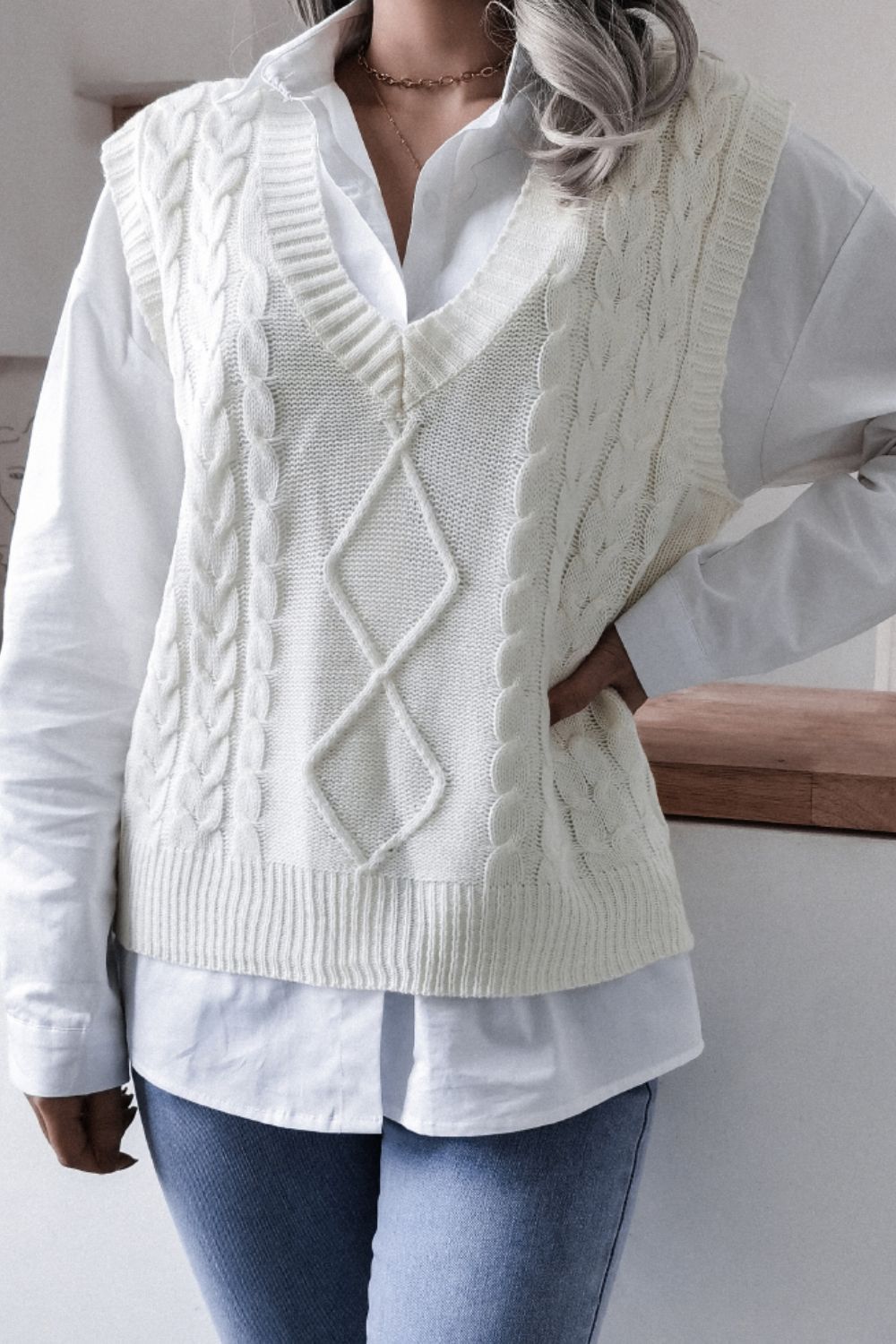 Maxct &Cable-Knit Ribbed V-Neck Sweater Vest