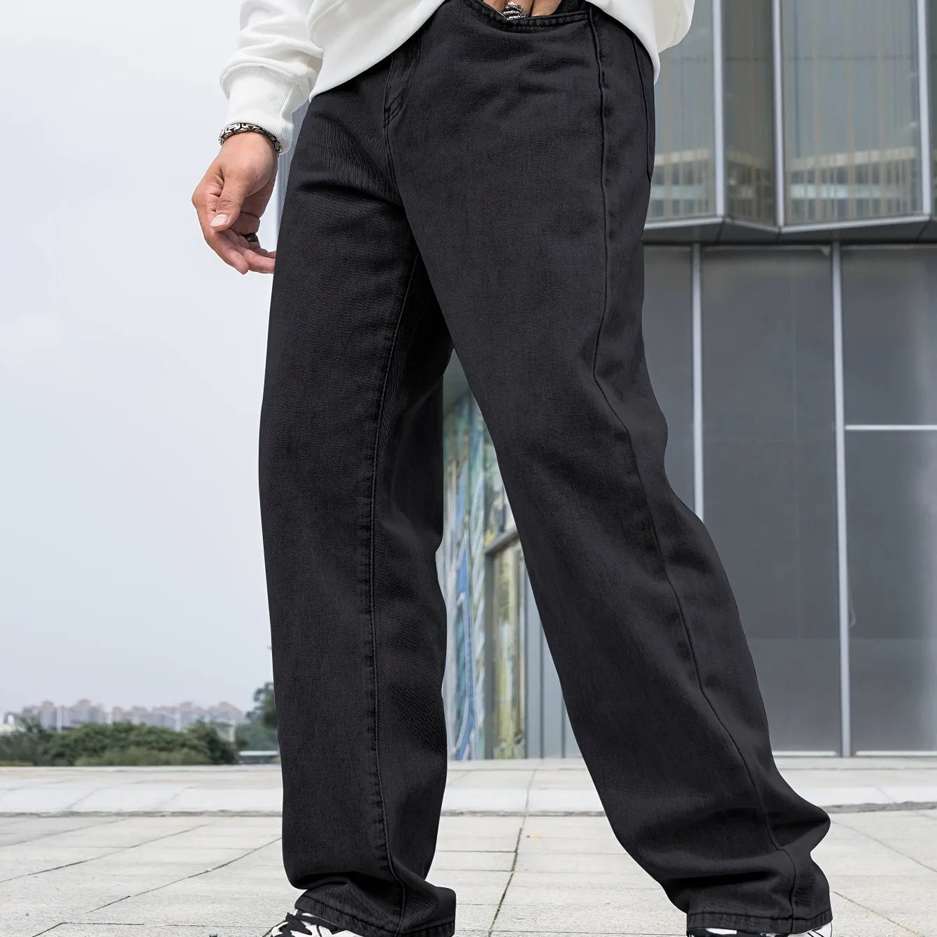 Men's Loose-Fit Wide-Leg Jeans