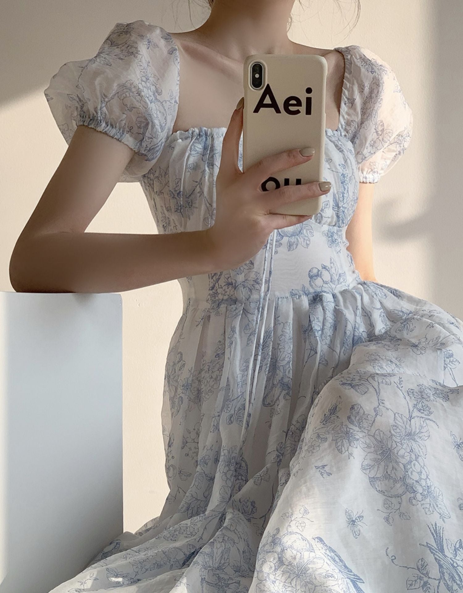 Porcelain Sketch Midi Dress Maxct