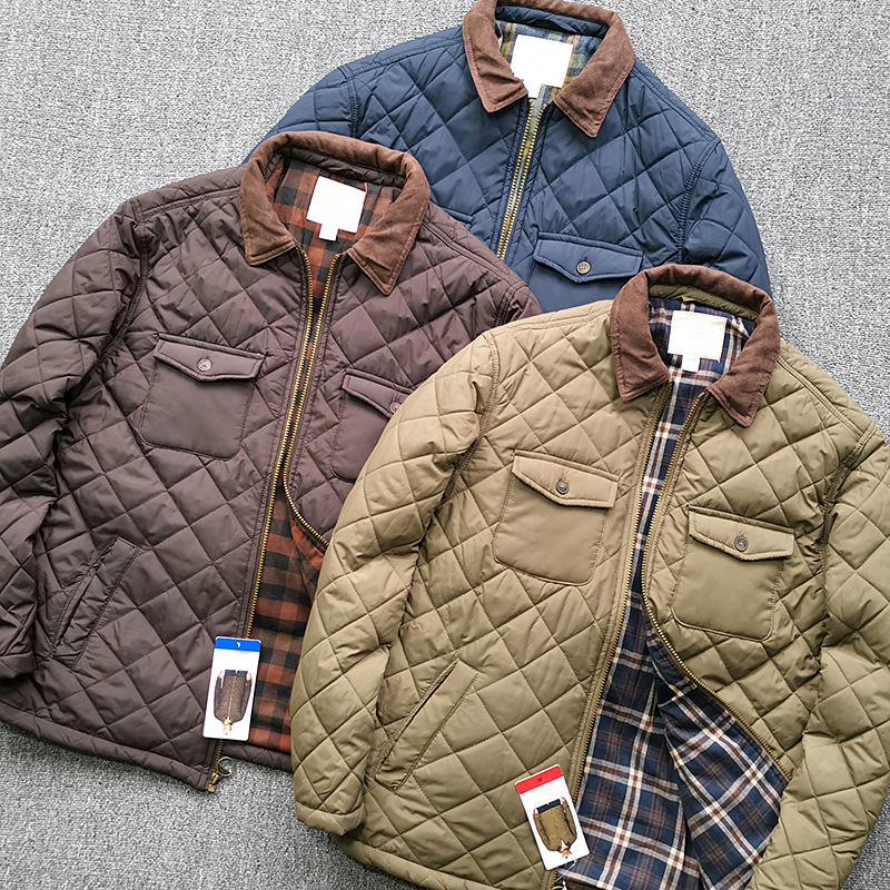 &Men’s Classic Lightweight Water-Resistant Microfiber Jacket