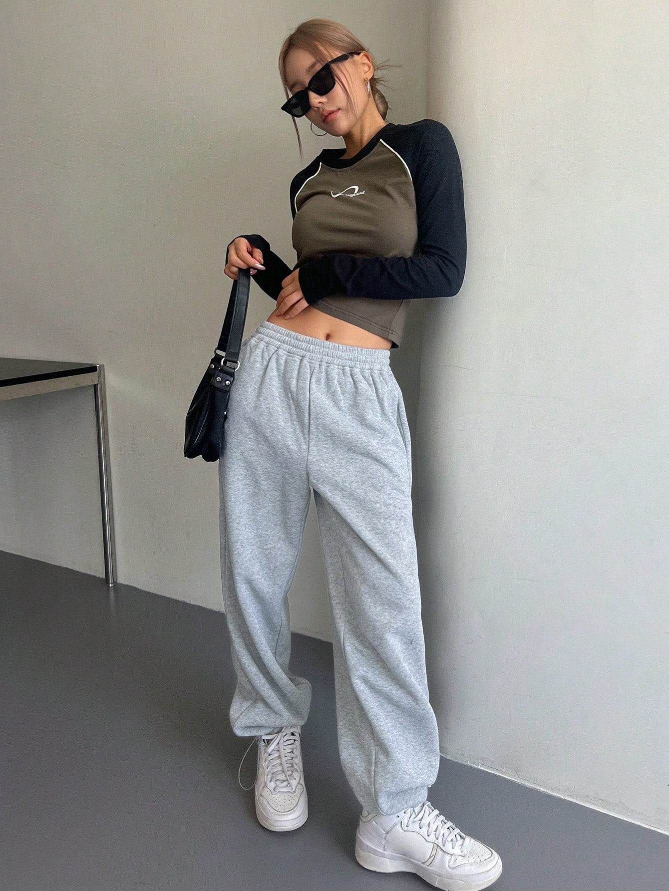 Maxct Solid Elastic Waist Slant Pocket Sweatpants