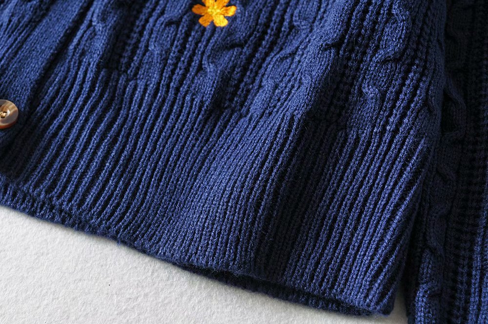 Maxct Retro Embroidery Flowers Cardigan