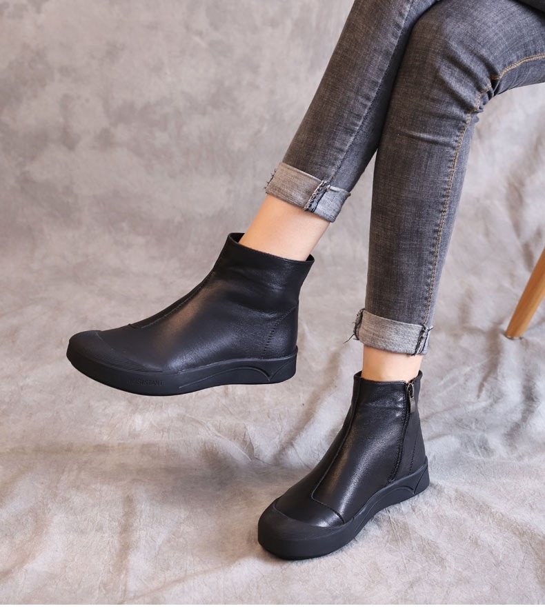 Women's Flat Leather Ankle Boots