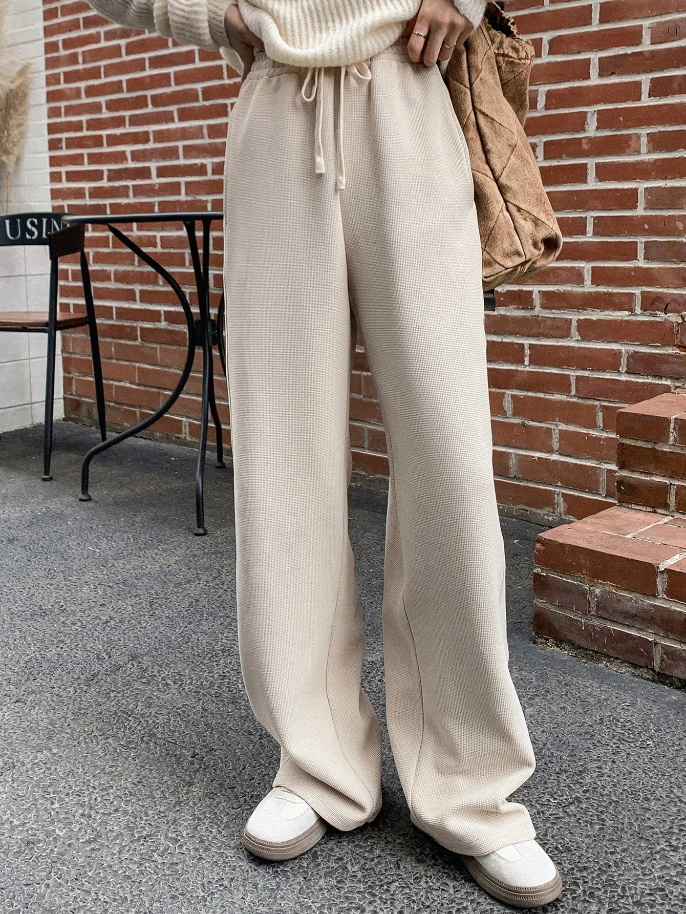 Maxct Kpop Drawstring Waist Slant Pocket Sweatpants