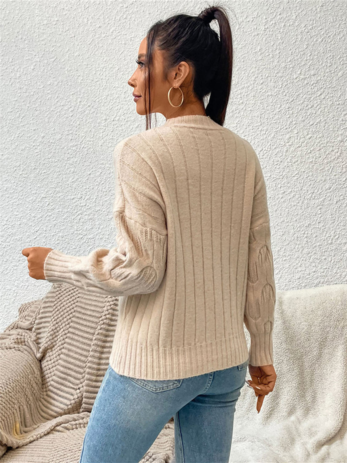 Maxct &Round Neck Long Sleeve Sweater