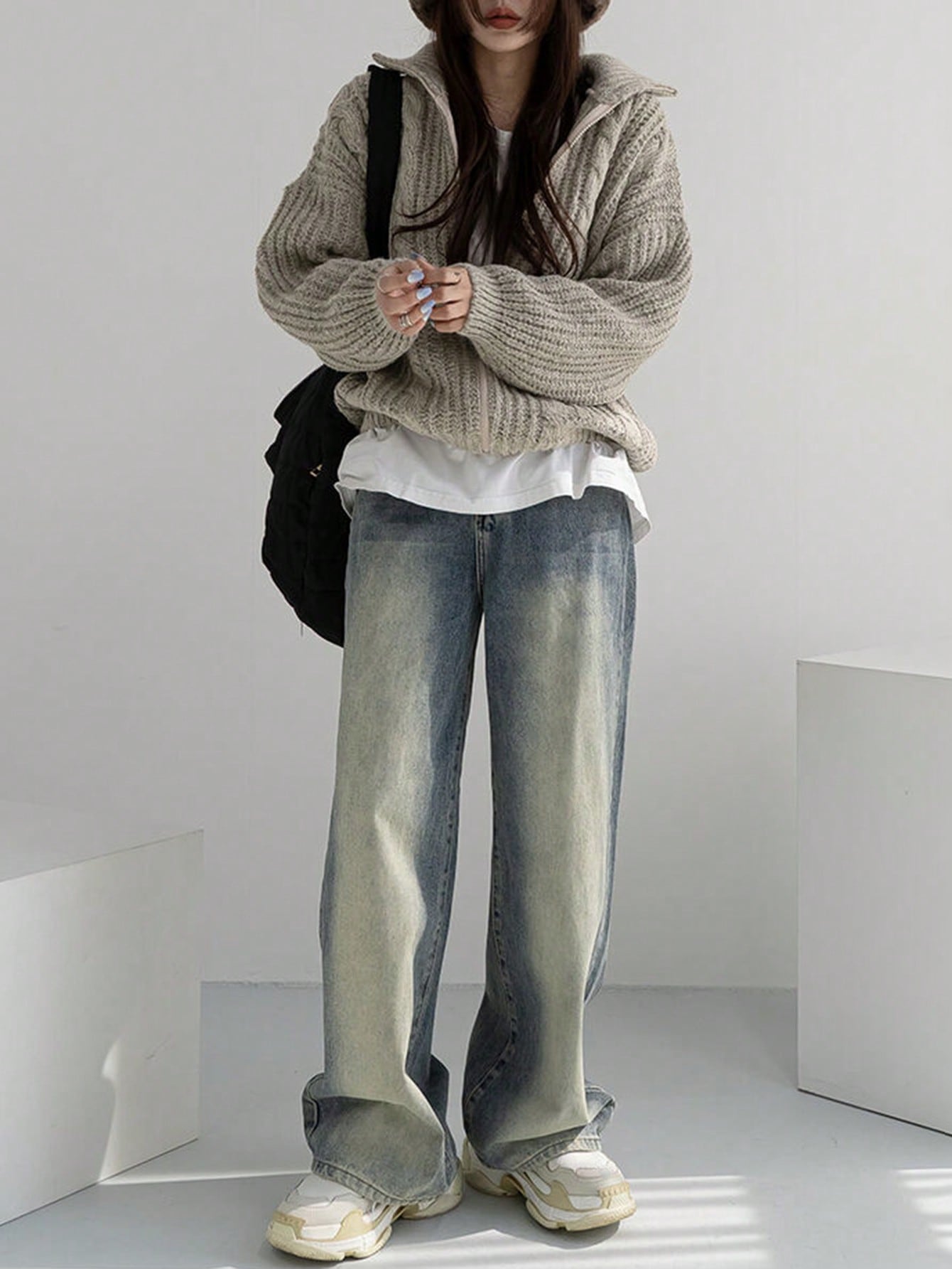 Maxct Women Elastic Waist Straight-Leg Denim Pants With Street Style Water Washed And Grinding White Finish