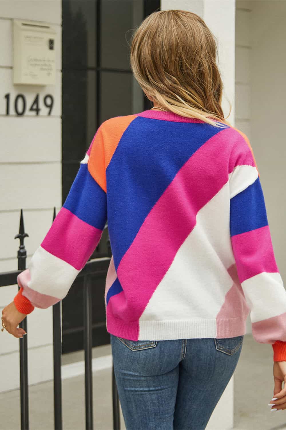 Maxct &Color Block Round Neck Long Sleeve Sweater