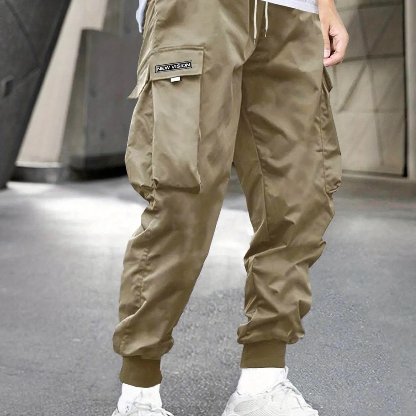 Maxct Men's Letter Graphic Drawstring Waist Cargo Pants With Flap Pockets - Image 11