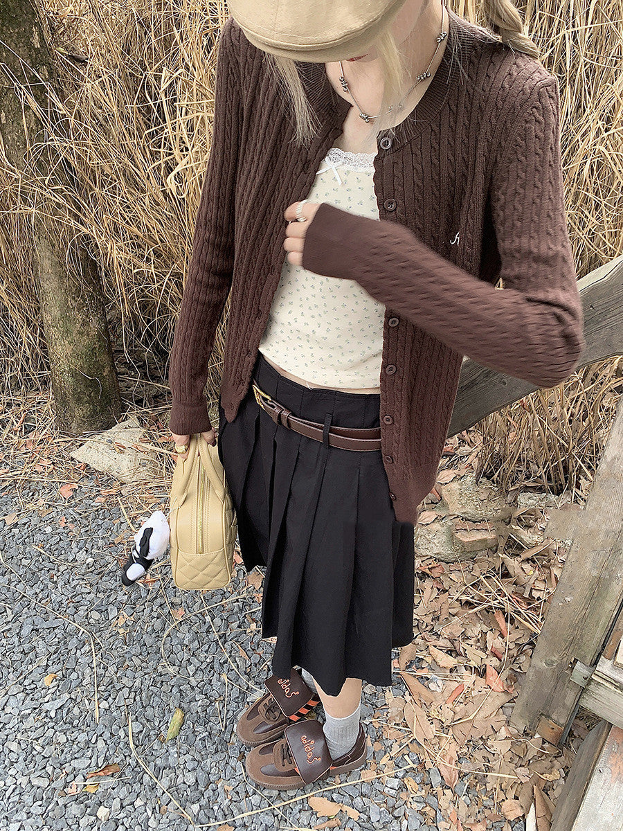 Maxct Vintage Cable Knit Slim Cardigan