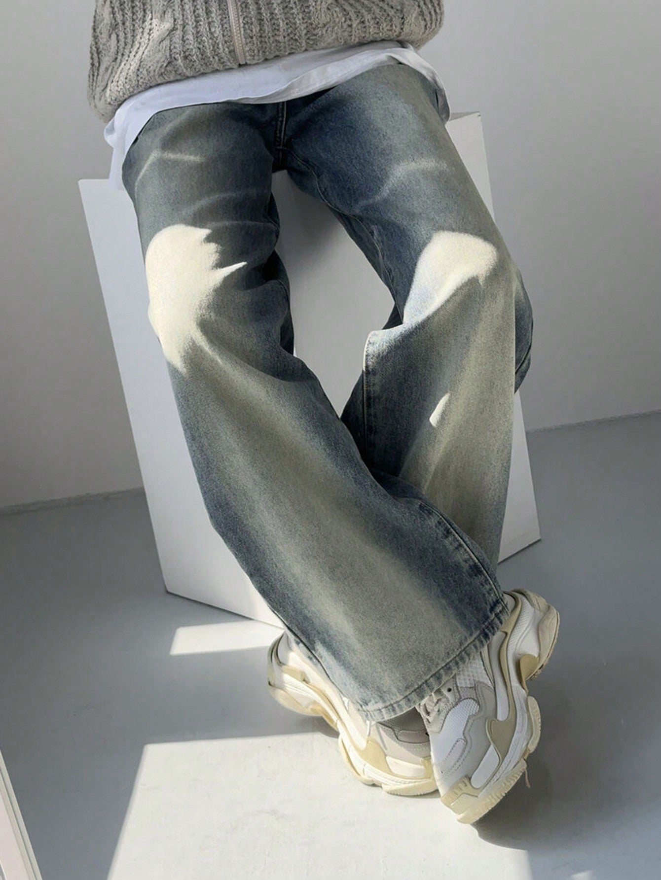 Maxct Women Elastic Waist Straight-Leg Denim Pants With Street Style Water Washed And Grinding White Finish