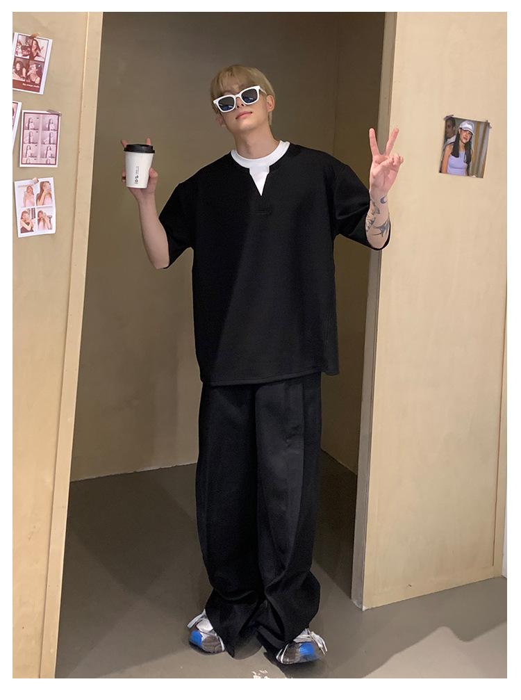 Maxct 90s Streetwear Niche Design Sense Fake Two-piece V-neck Short-sleeved T-shirt Men's Summer New Loose Korean-style Simple All-match Half-sleeved Top