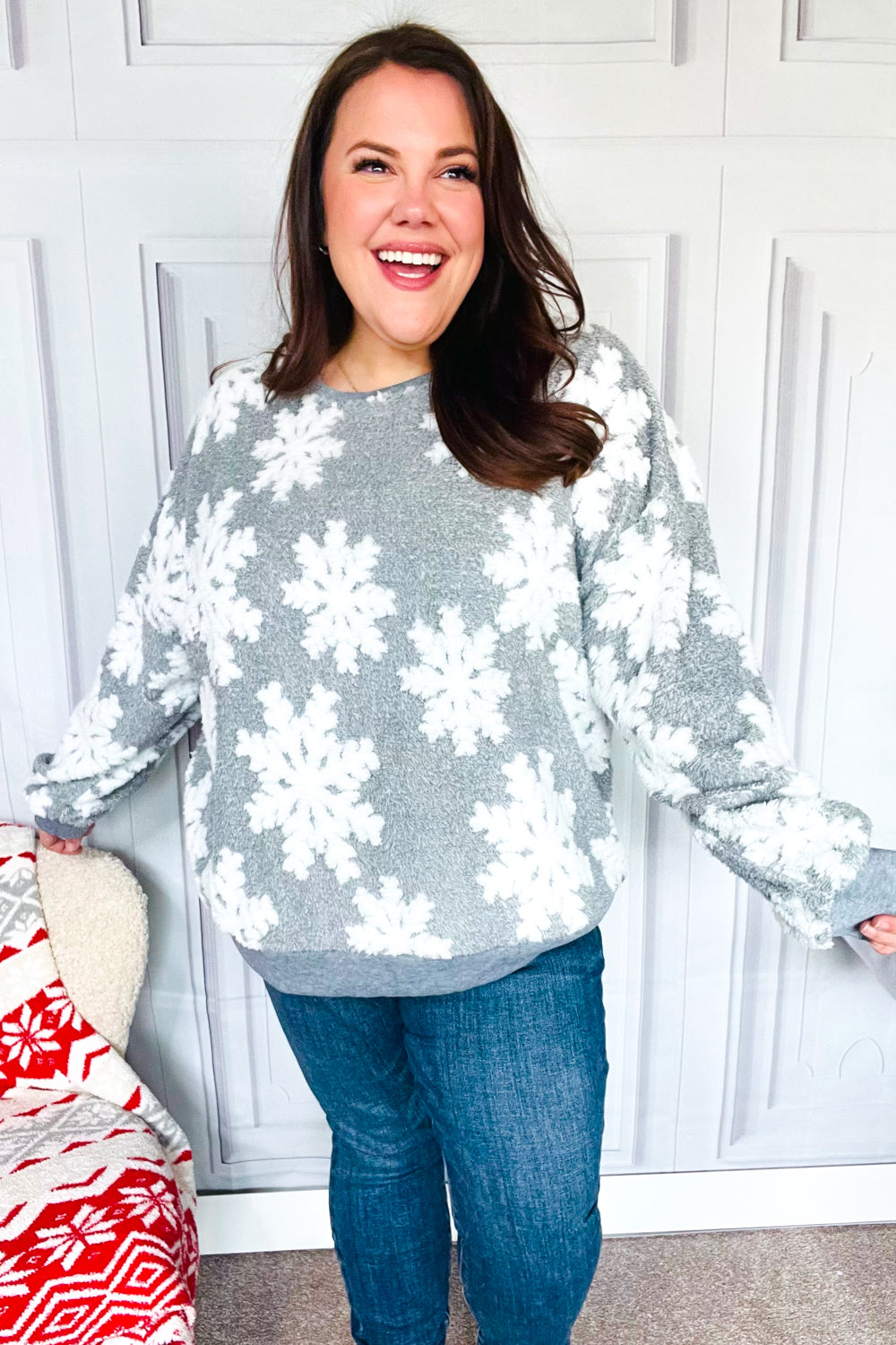 Maxct &Season Greetings Silver Puffy Snowflake Sherpa Pullover