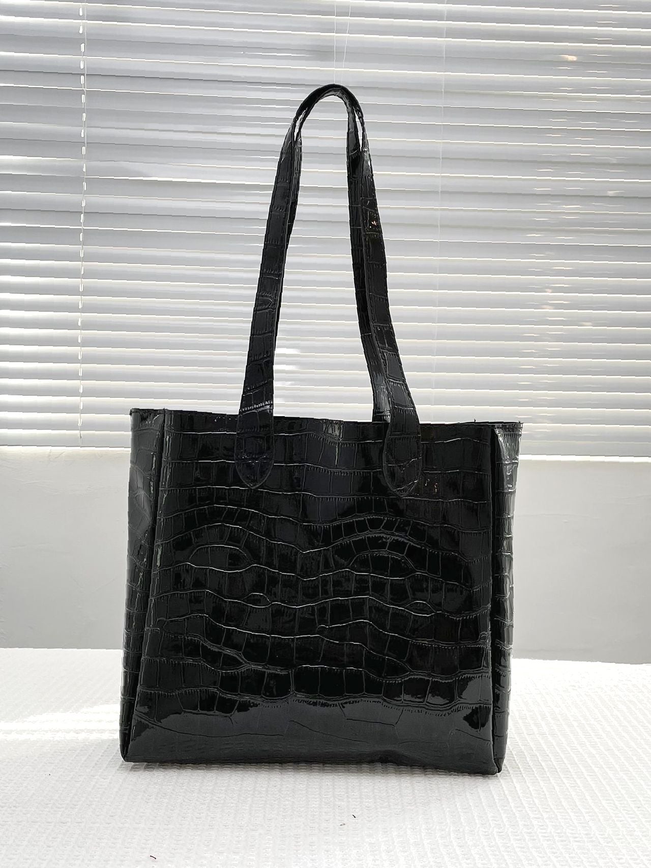 Maxct - Crocodile Embossed Pattern Shoulder Tote Bag  - Women Tote Bags