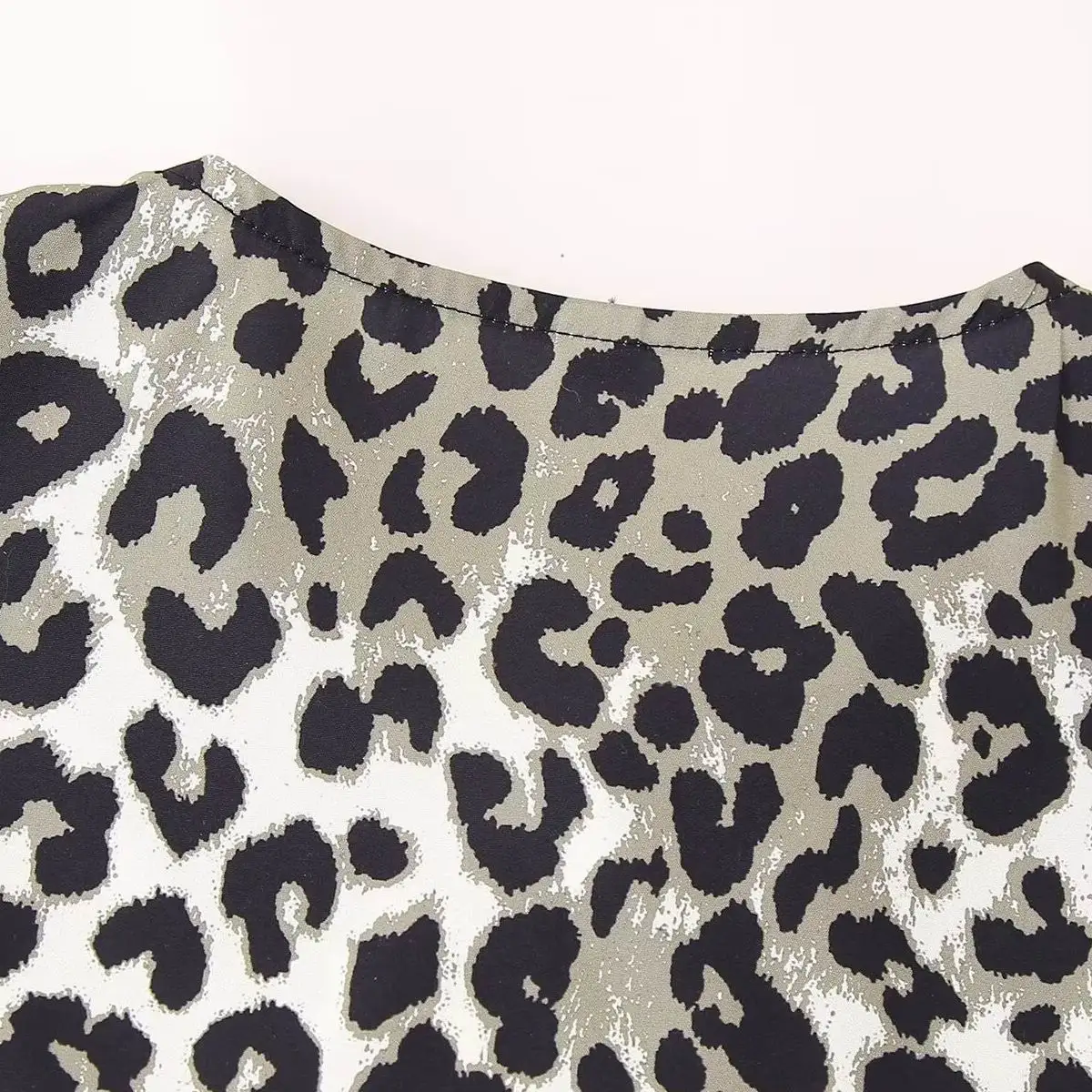 Leopard Shirt Summer Crop Top Puff Sleeve Blouse With Lace-up Closing New Women's Clothing