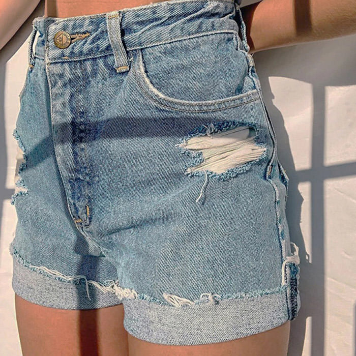 The Great Wave off Kanagawa Shorts Maxct