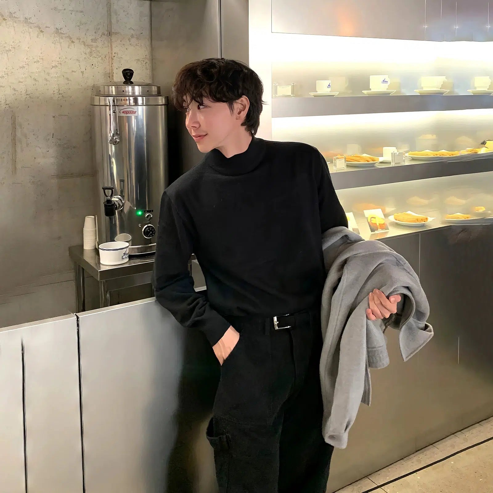 Maxct Black Half Turtleneck Bottoming Sweater