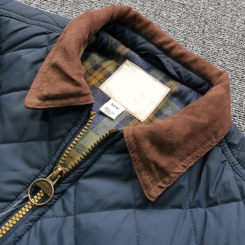 &Men’s Classic Lightweight Water-Resistant Microfiber Jacket