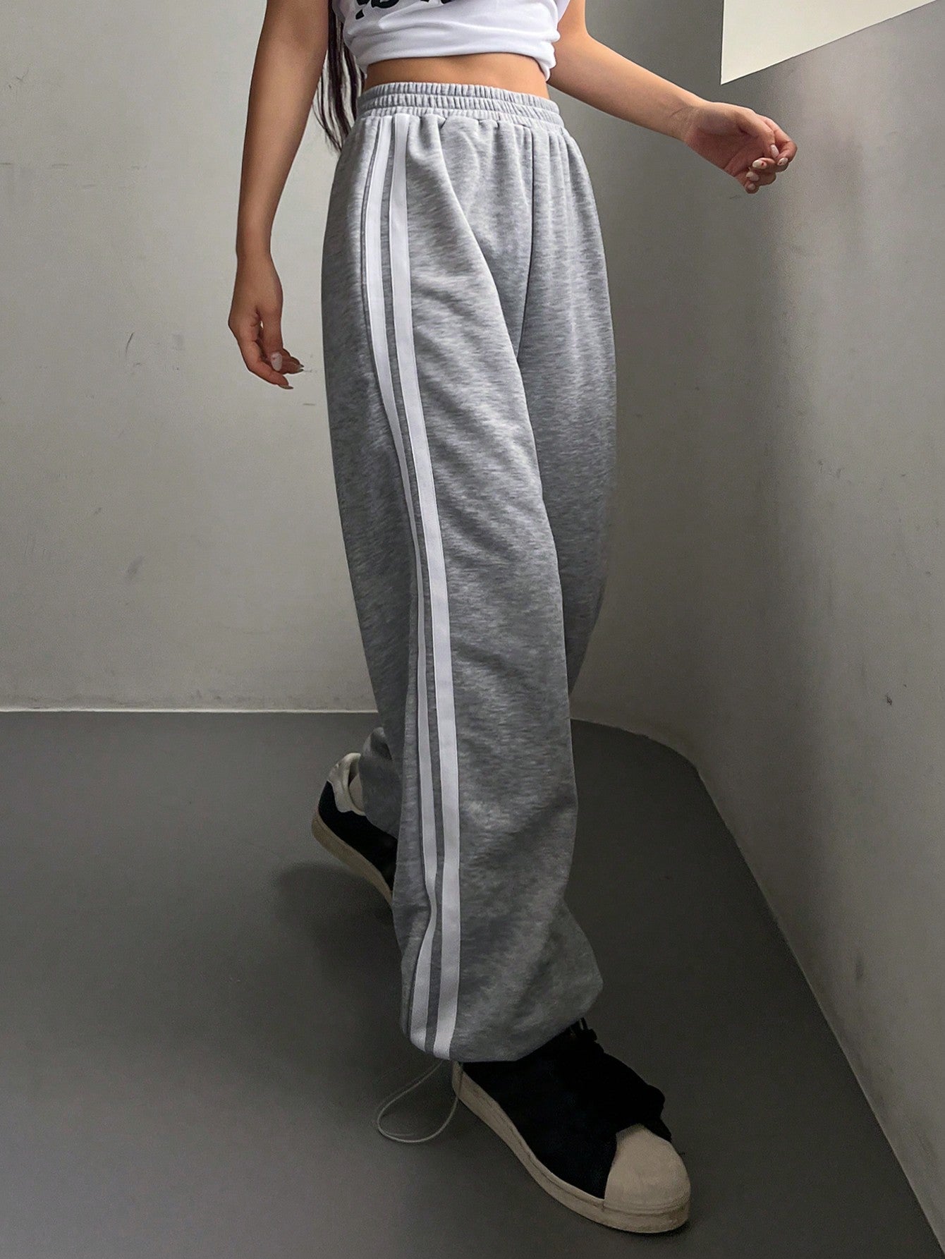 Maxct Women's Solid Color Elastic Waist Side Stripe And Printed Loose Casual Palazzo Pants