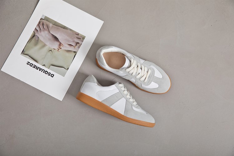 Women's Leather Flat Sneakers - true deals club