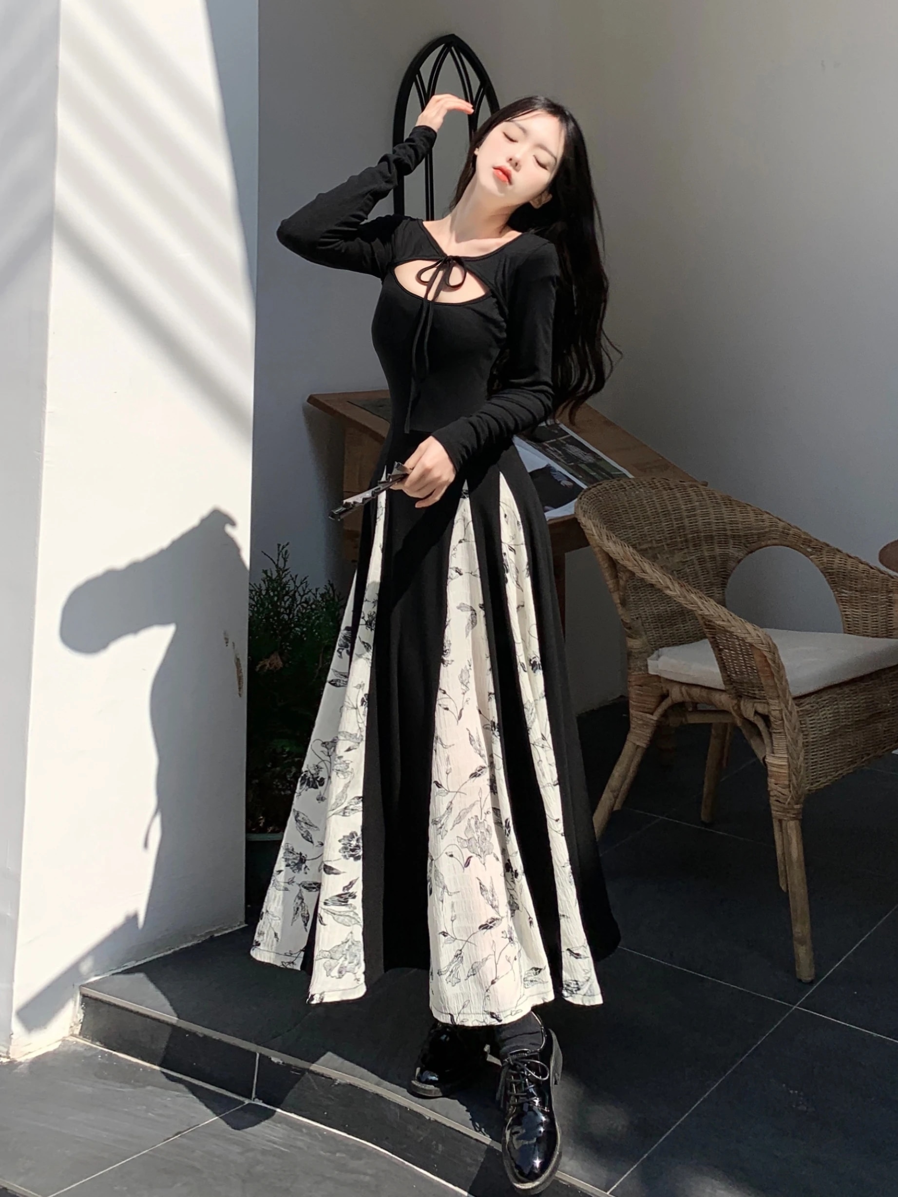 Maxct Knitted Patchwork Floral Dress Irregular Design Sense Hepburn Wind Sweet Fashion Slim Summer New Black Long Dresses