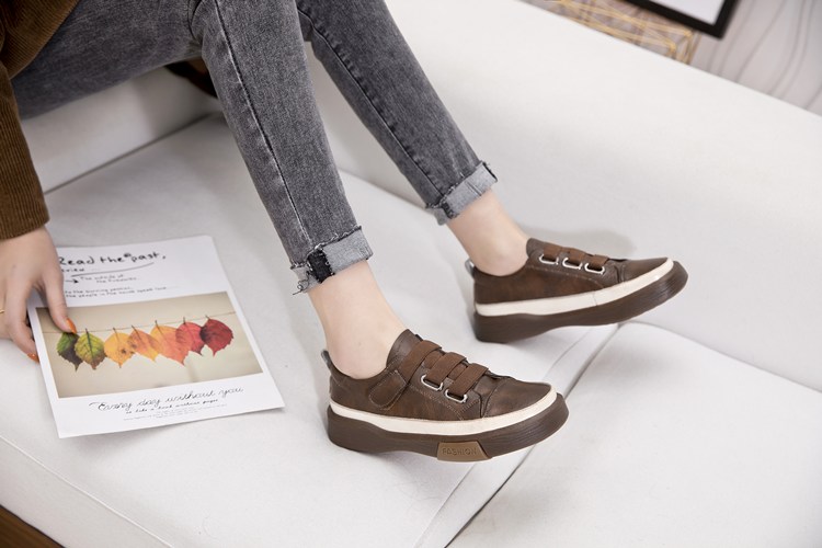 leather sneakers - true-deals-club