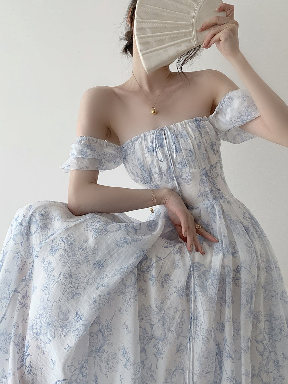 Porcelain Sketch Midi Dress Maxct