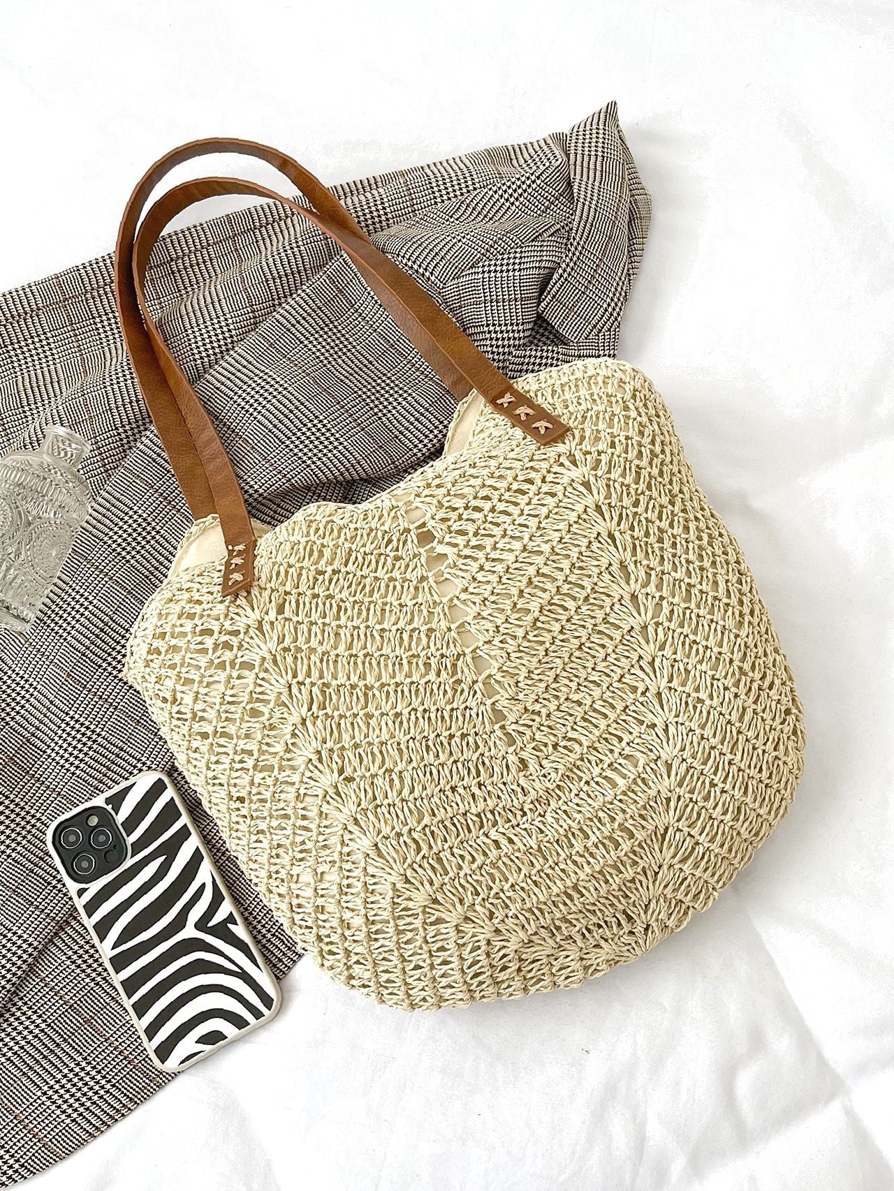 Maxct - Hollow Out Straw Bag  - Women Tote Bags