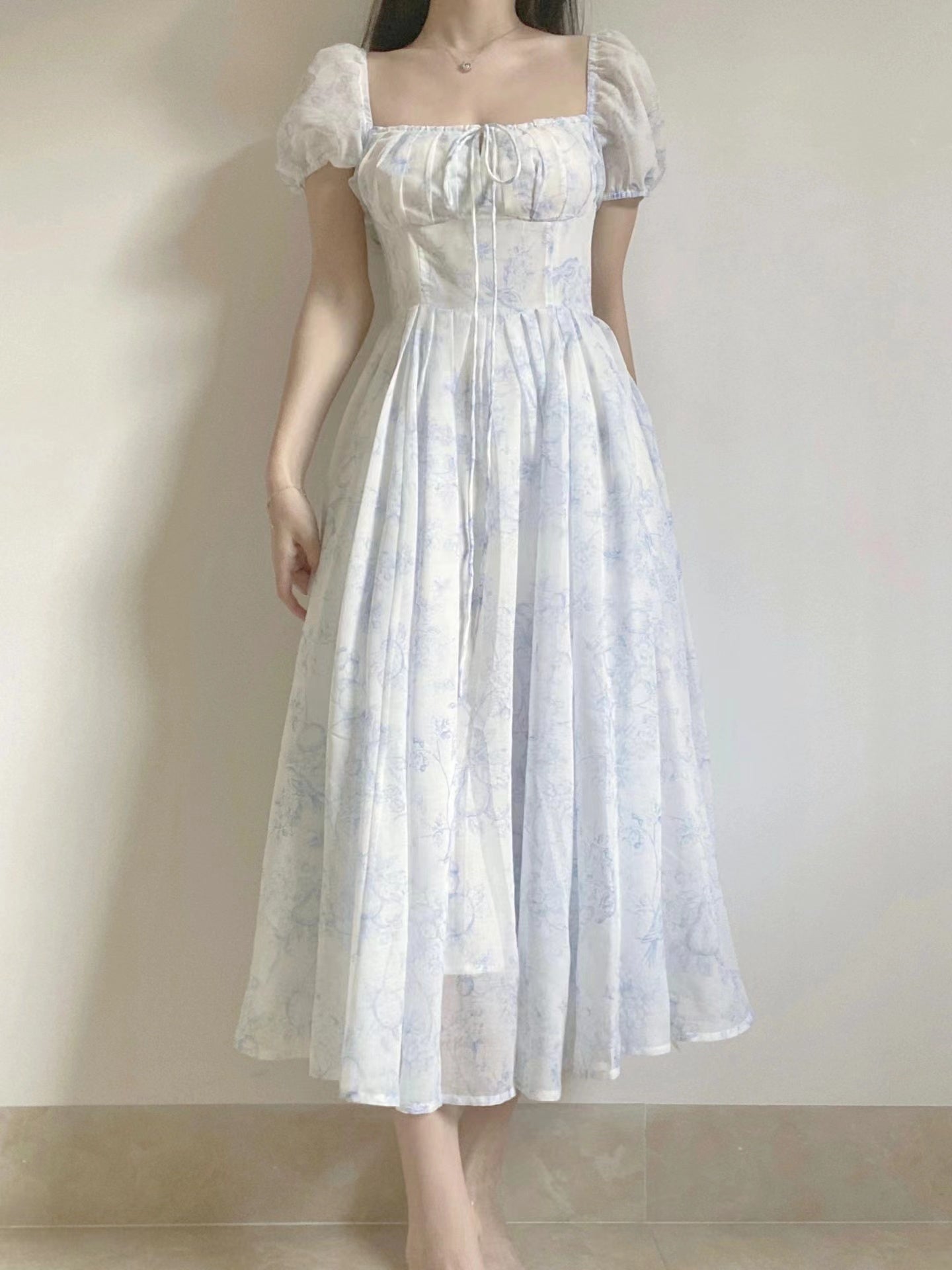 Porcelain Sketch Midi Dress Maxct