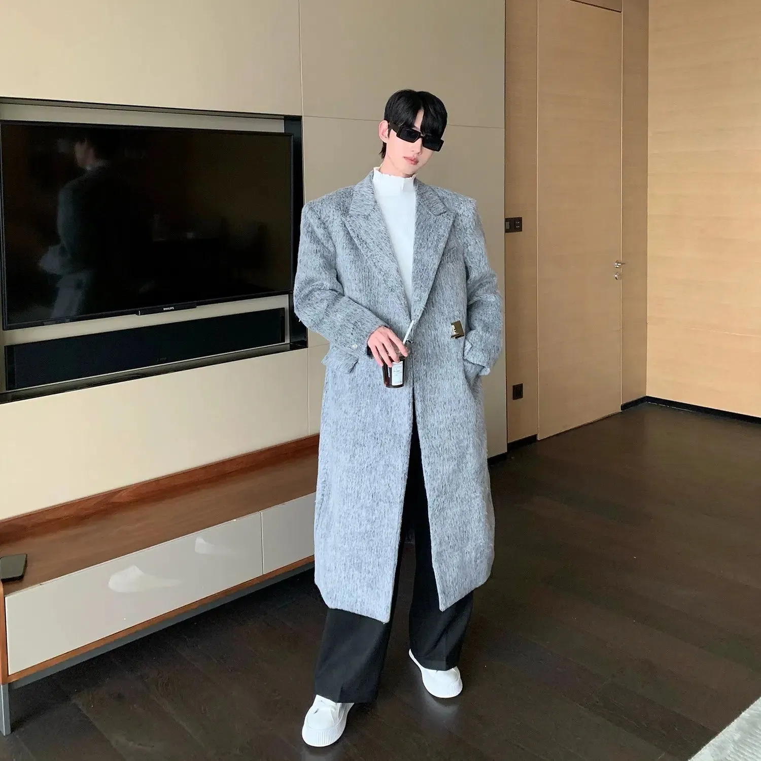 Maxct Mid-length Shoulder Padded Woolen Coat