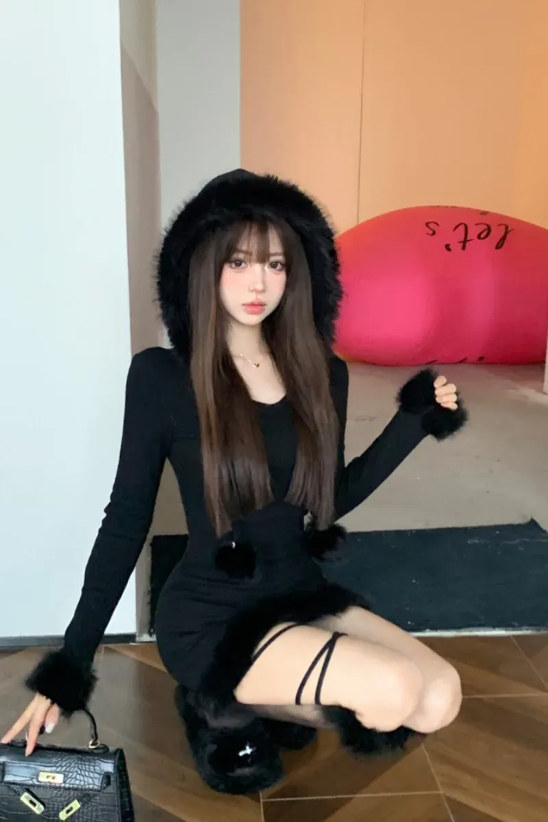 Maxct Hot Girl Black Knitted Hooded Fur Dress Women's Winter Slim Fit Pure Sexy Hip Wrap Short Dress Fashion Female Clothes