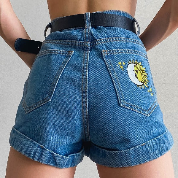 Sun & Moon Embroidered Shorts Maxct