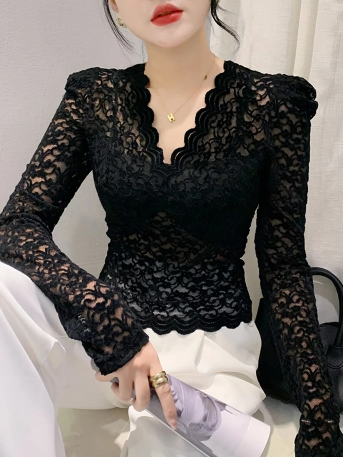 Maxct New V-neck Slim Fit Long Sleeve Lace T-shirt for Women V Neck Slim Cropped Tops T Shirts Female Stretch Tee