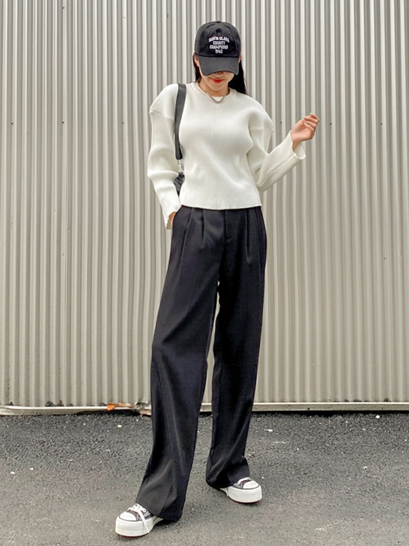 Maxct Solid Plicated Tailored Pants