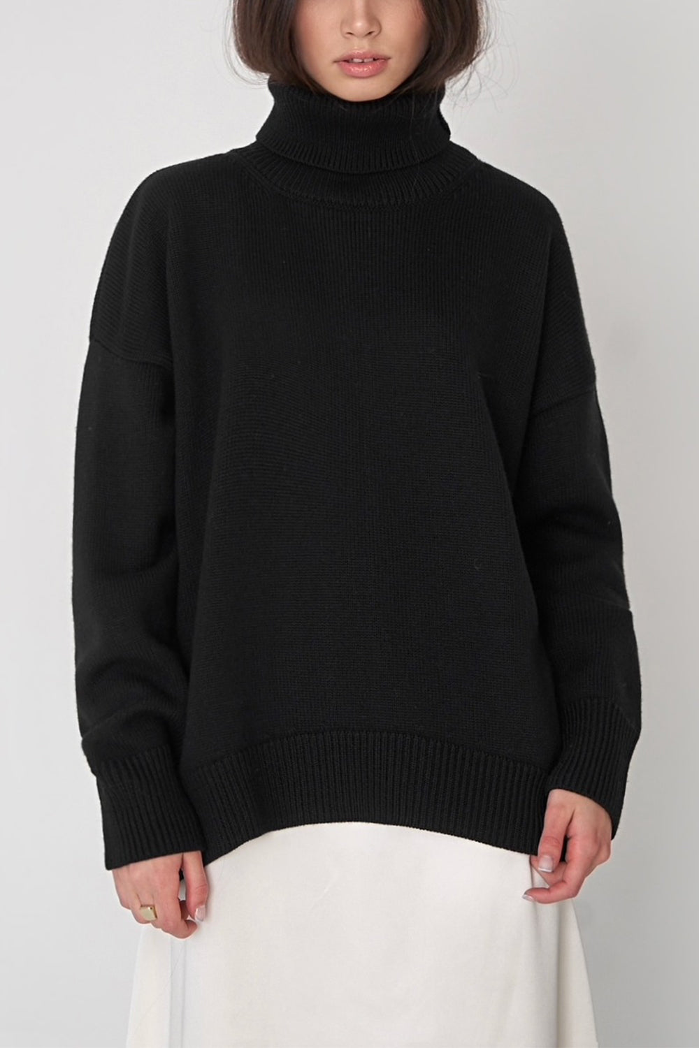 Maxct &Turtle Neck Dropped Shoulder Sweater
