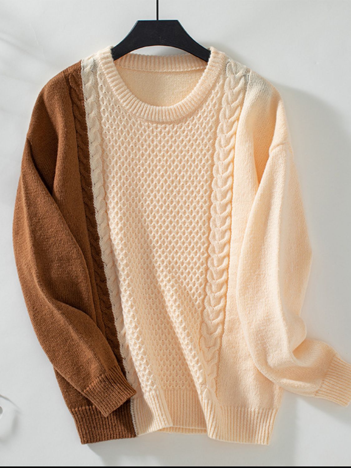 Maxct &Two Tone Cable Knit Round Neck Long Sleeve Sweater