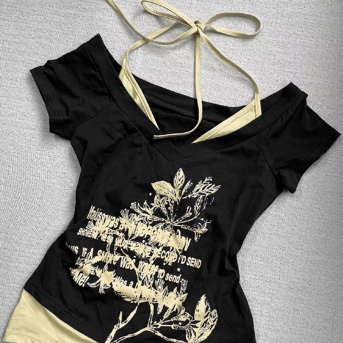 Maxct Retro Fake Two-piece Halterneck Printed T-shirt Women Y2K Streetwear Hot Girl Slim Off Shoulder Millennium Harajuku Casual Top