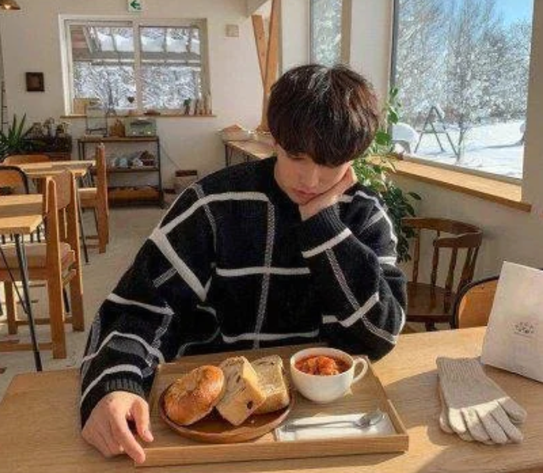 Maxct Black Pullover Plaid Sweater