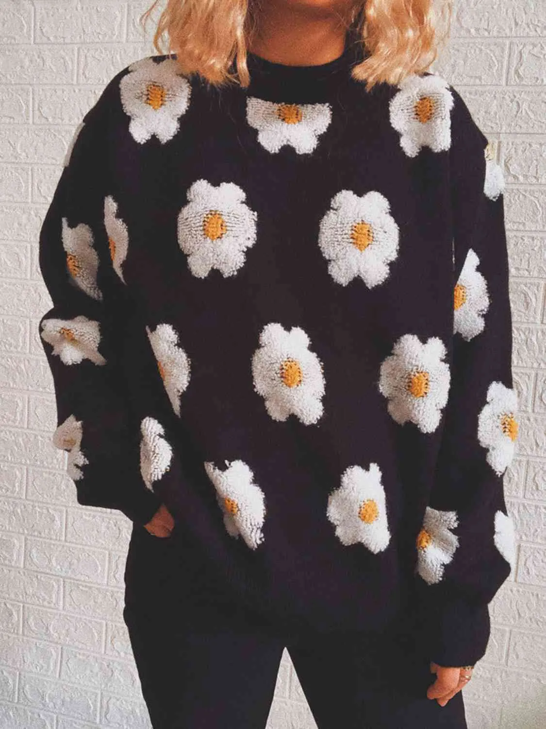 Maxct &Flower Round Neck Long Sleeve Sweater