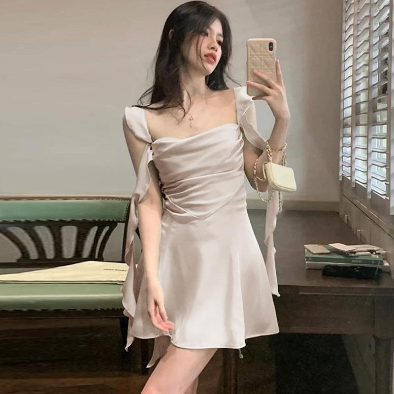 Maxct Women's 2024 Summer New Fashion Sexy Backless Ribbon Solid Color Dress Foreign Trade Wholesale - Image 4