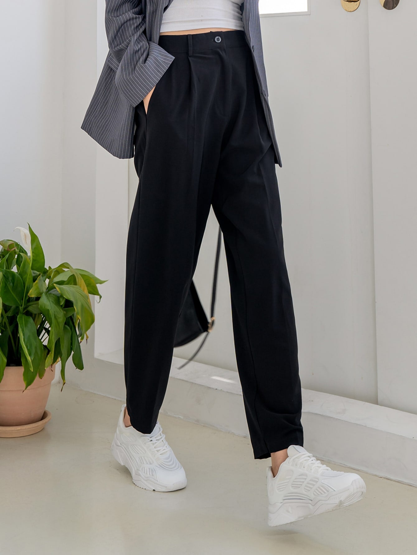 Maxct Slant Pocket Tailored Pants
