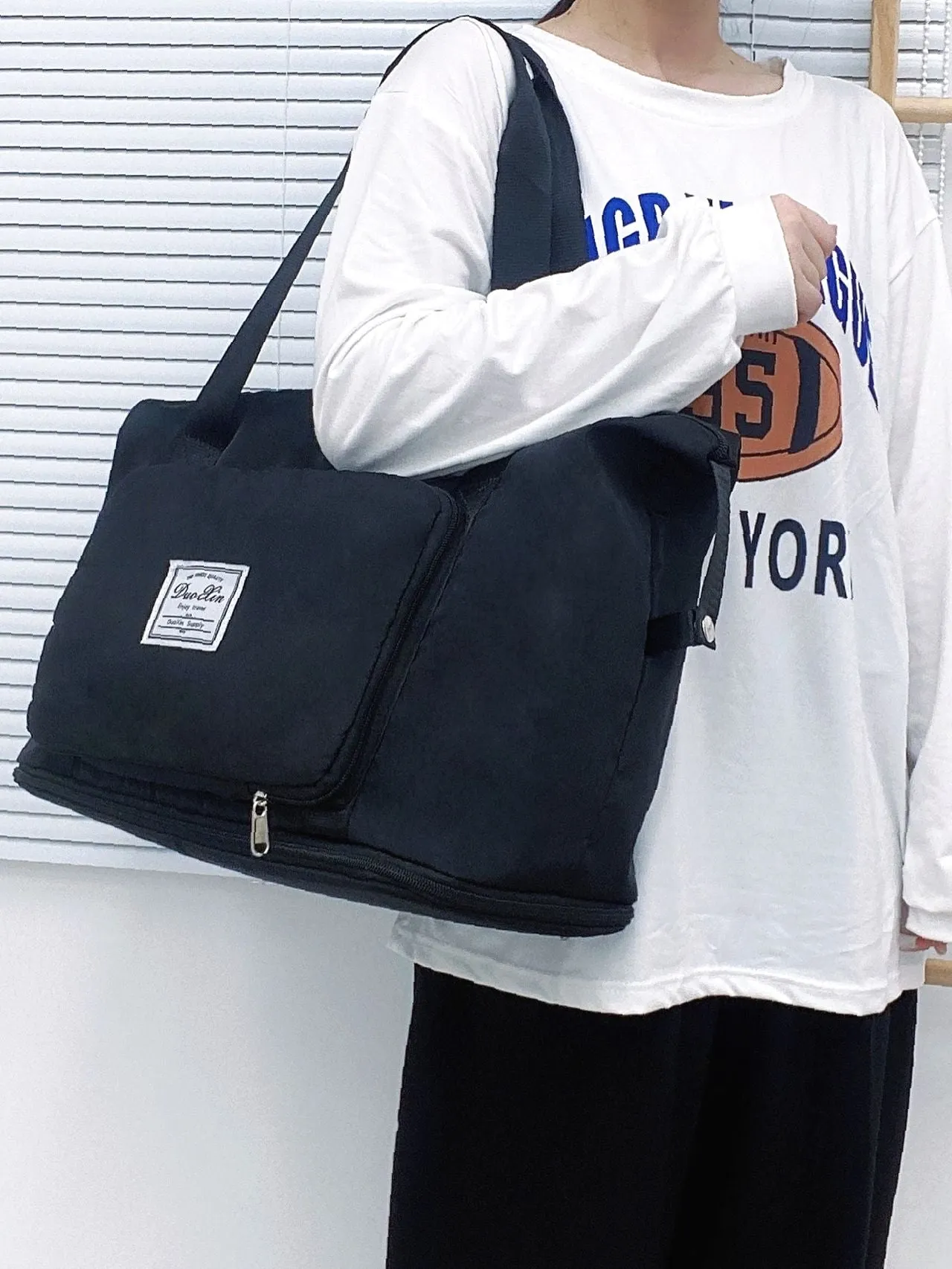 Maxct - Patch Decor Large Capacity Shoulder Tote Bag  - Women Tote Bags