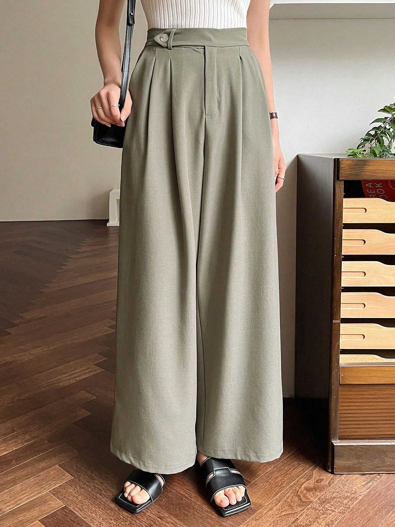 Maxct Women Solid Color Pleated Loose Wide-Leg Suit Pants