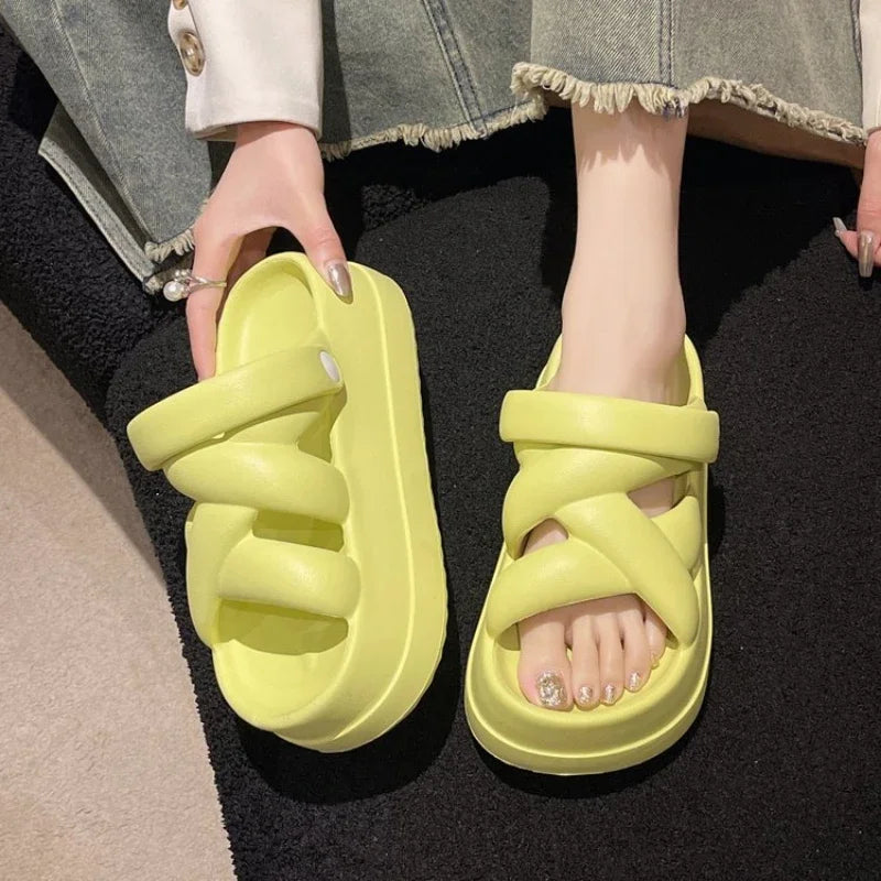 Slide Sandals Heightened with Crossover for Women Maxct